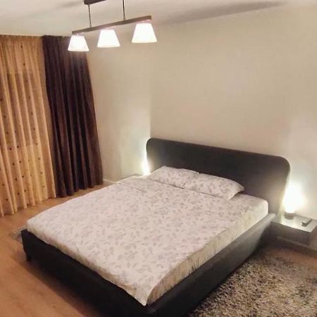 Duck Apartment Bucharest Luaran gambar