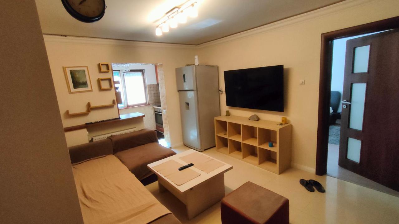 Duck Apartment Bucharest Luaran gambar