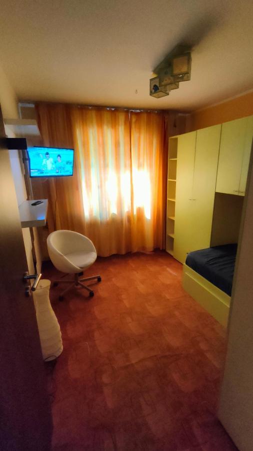 Duck Apartment Bucharest Luaran gambar