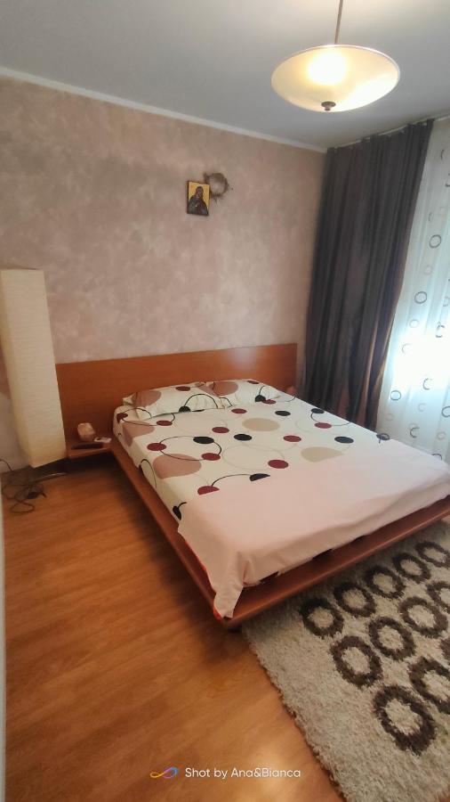 Duck Apartment Bucharest Luaran gambar