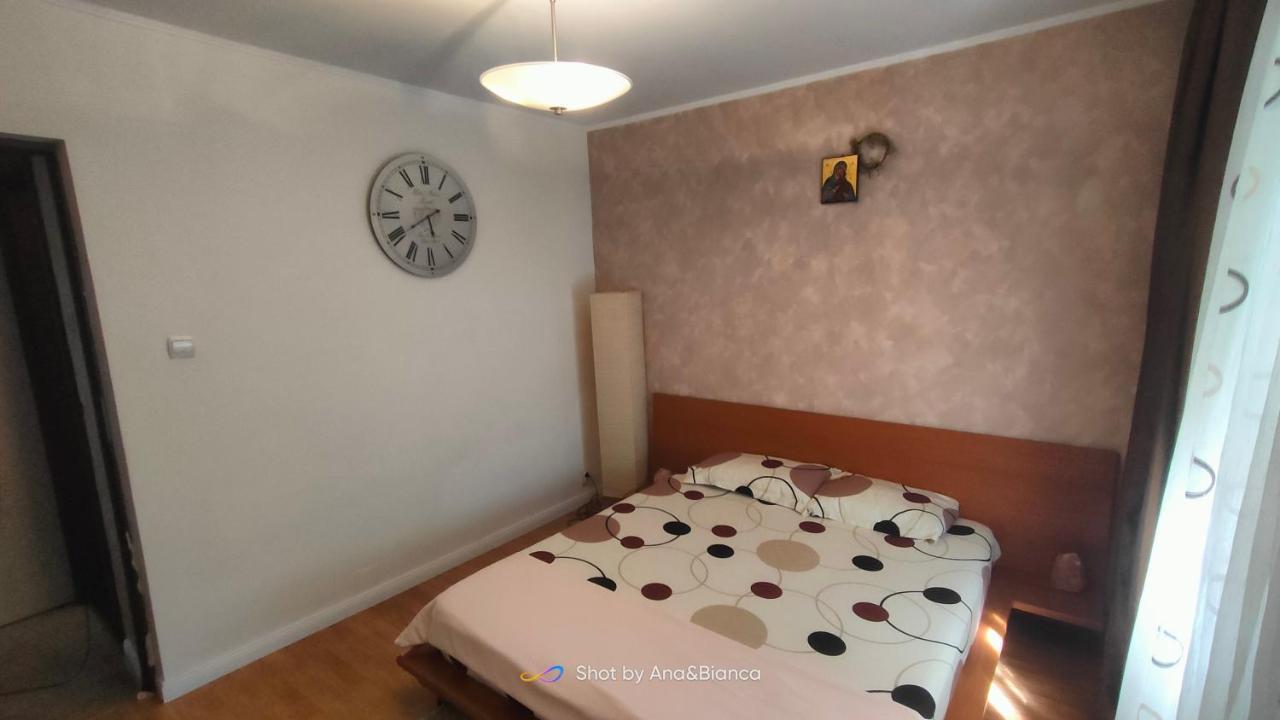 Duck Apartment Bucharest Luaran gambar