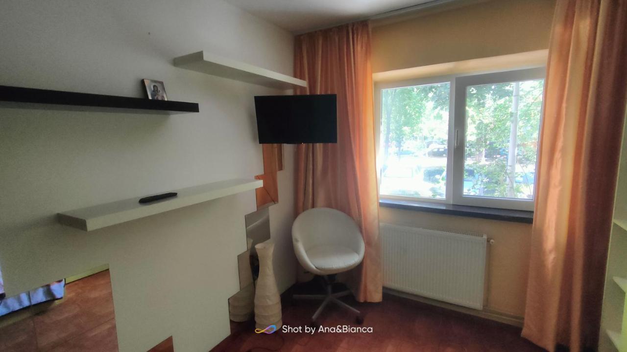 Duck Apartment Bucharest Luaran gambar