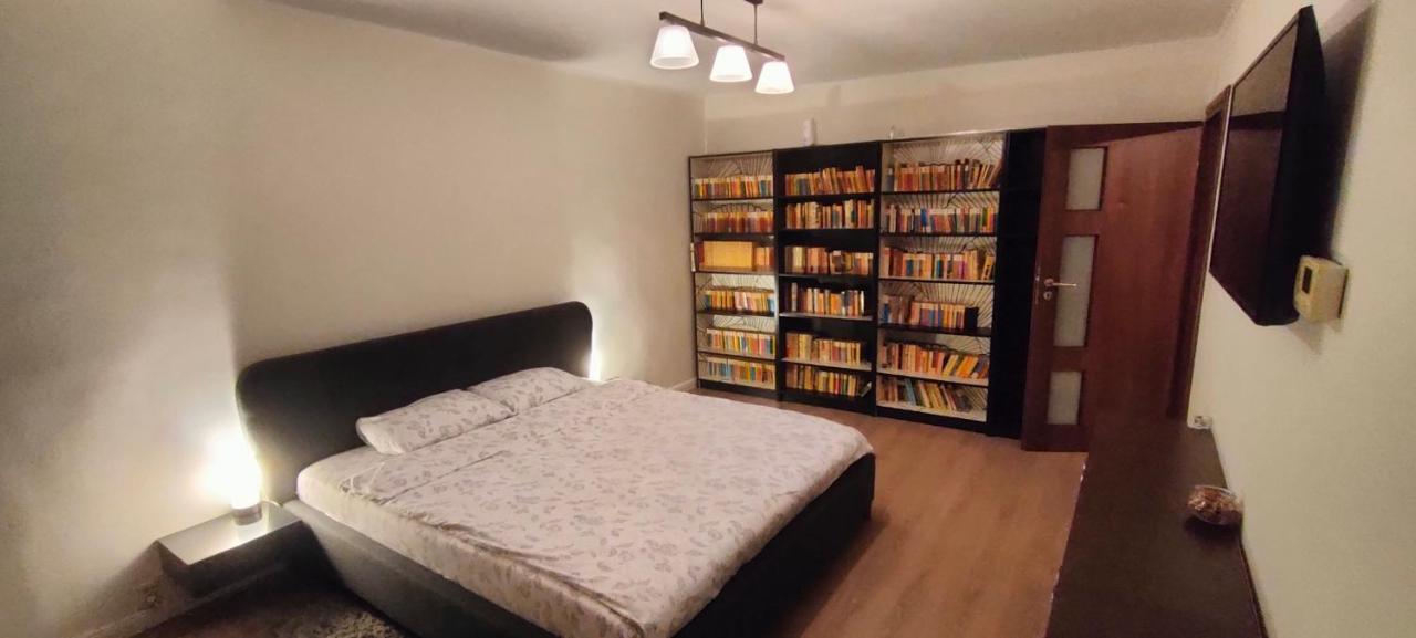 Duck Apartment Bucharest Luaran gambar