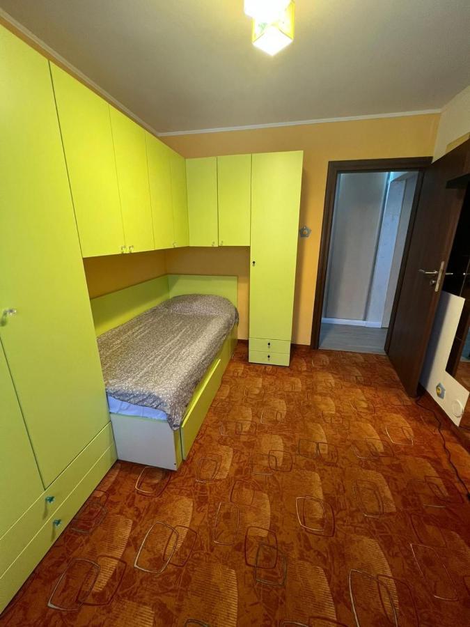 Duck Apartment Bucharest Luaran gambar
