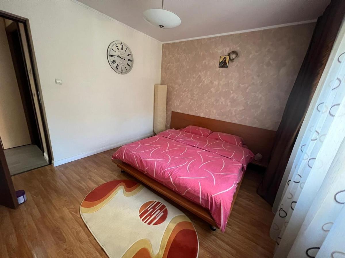 Duck Apartment Bucharest Luaran gambar